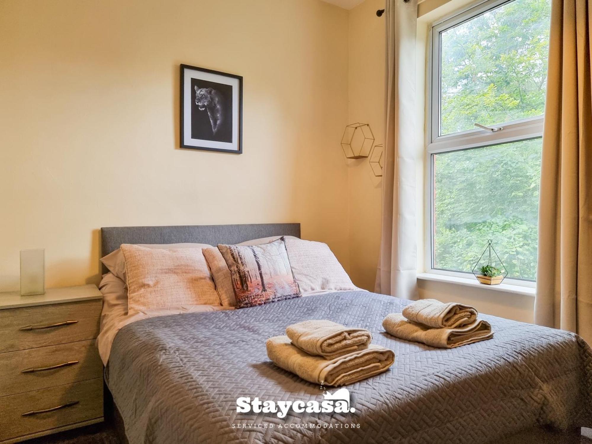 Spacious 5Br Home In Leafy Withington Manchester
